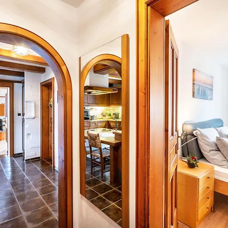 Munich Hideaway Apartment *
